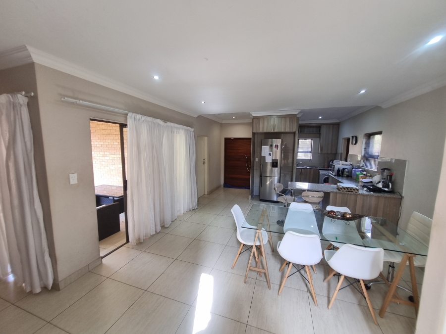 To Let 2 Bedroom Property for Rent in Equestria Gauteng