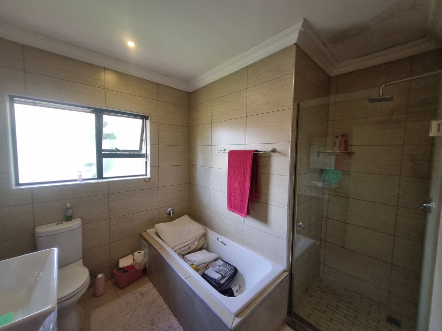 To Let 2 Bedroom Property for Rent in Equestria Gauteng