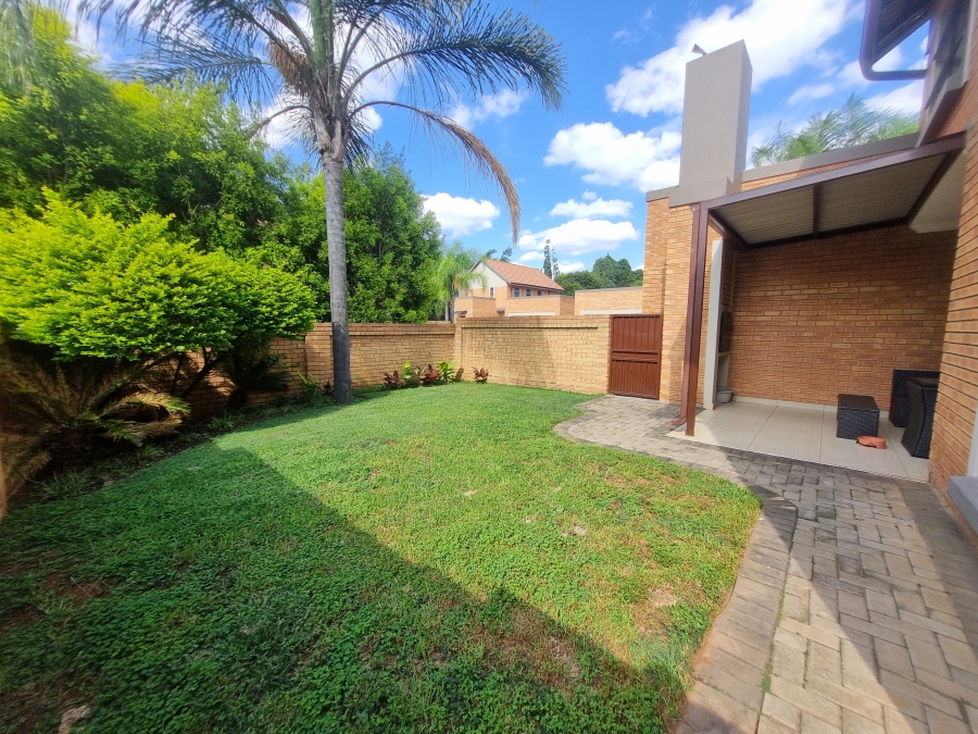 To Let 2 Bedroom Property for Rent in Equestria Gauteng