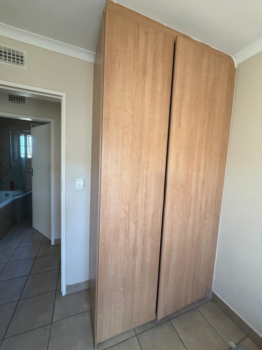 3 Bedroom Property for Sale in Olievenhoutbosch Gauteng