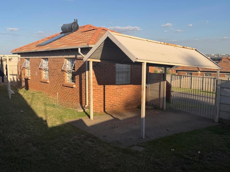 3 Bedroom Property for Sale in Olievenhoutbosch Gauteng