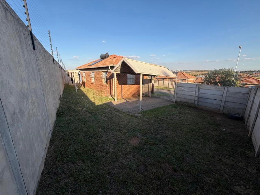 3 Bedroom Property for Sale in Olievenhoutbosch Gauteng
