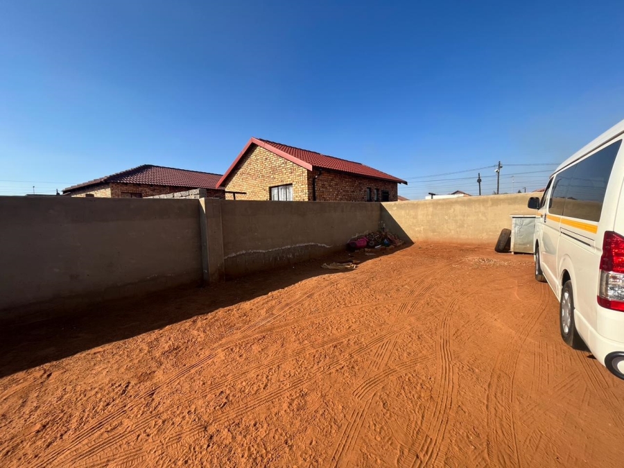 2 Bedroom Property for Sale in Protea Glen Gauteng