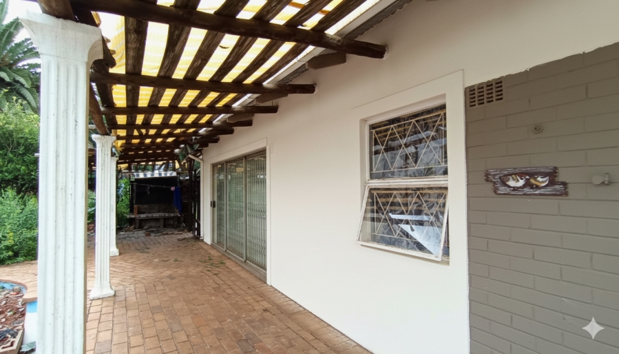 5 Bedroom Property for Sale in Wychwood Gauteng