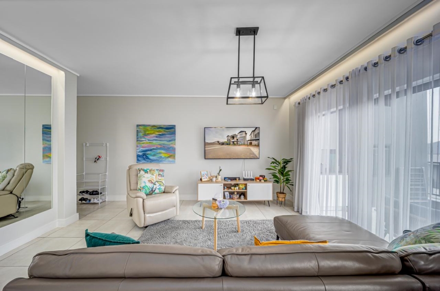 2 Bedroom Property for Sale in The Polofields Gauteng