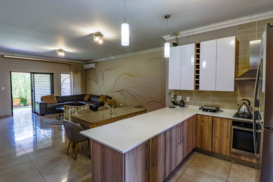 3 Bedroom Property for Sale in Monavoni Gauteng