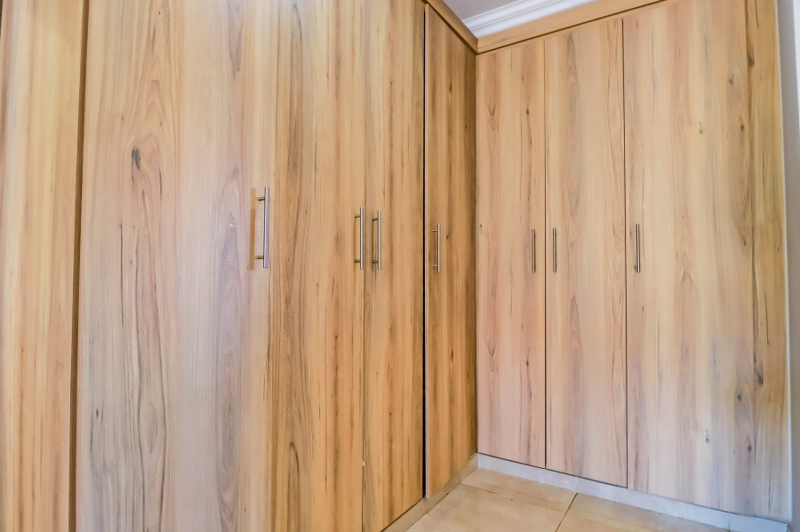 3 Bedroom Property for Sale in Monavoni Gauteng