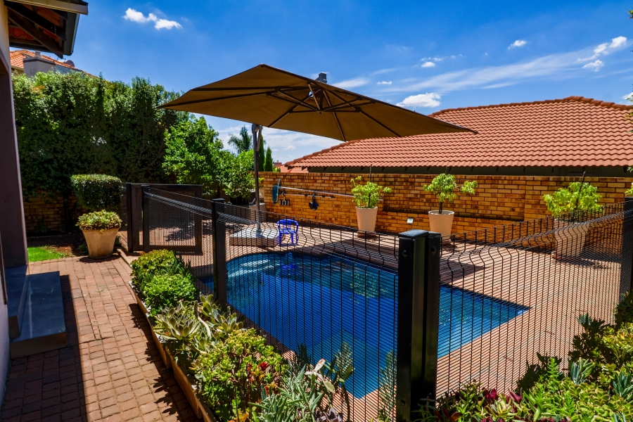 3 Bedroom Property for Sale in Monavoni Gauteng