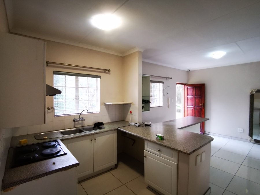 2 Bedroom Property for Sale in Wapadrand Gauteng