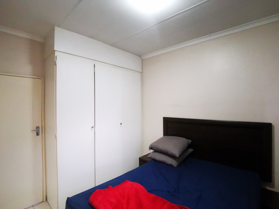 2 Bedroom Property for Sale in Wapadrand Gauteng