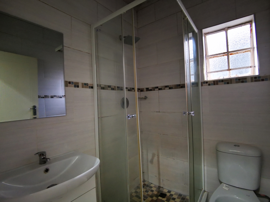 2 Bedroom Property for Sale in Wapadrand Gauteng