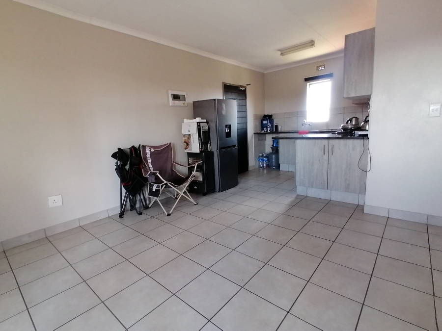 2 Bedroom Property for Sale in Heuweloord Gauteng