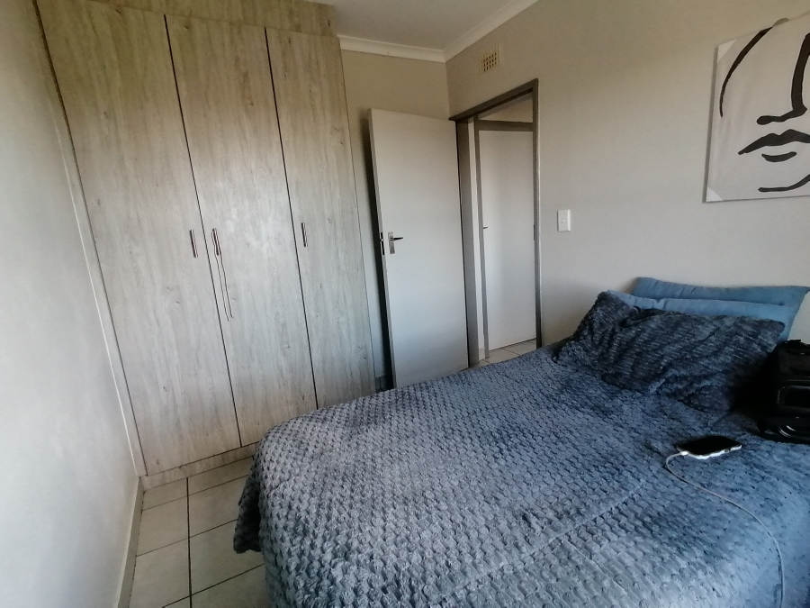 2 Bedroom Property for Sale in Heuweloord Gauteng