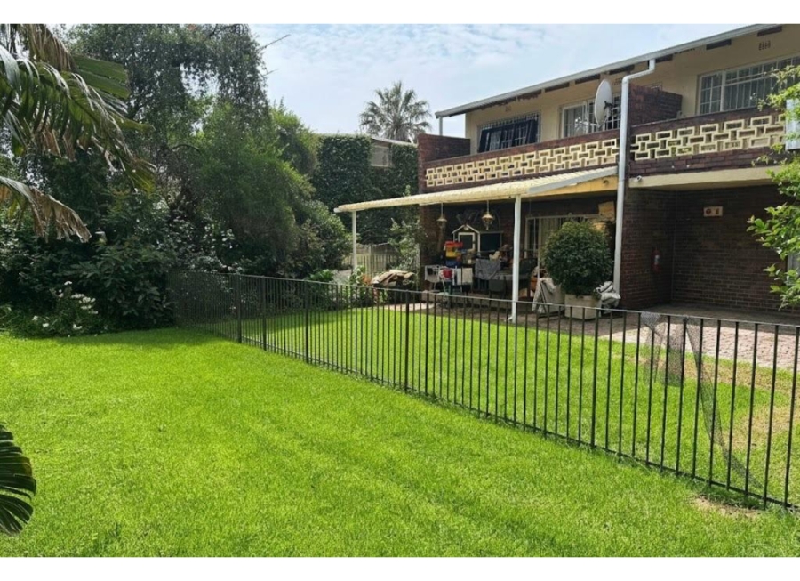 5 Bedroom Property for Sale in Fairmount Gauteng