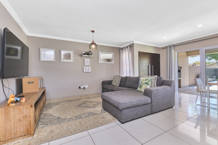 3 Bedroom Property for Sale in Barbeque Downs Gauteng