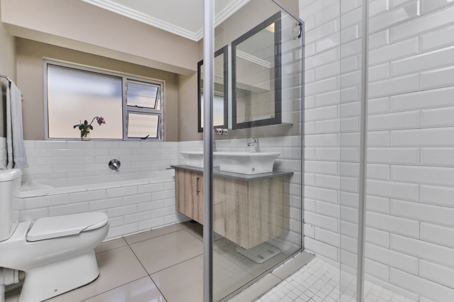 3 Bedroom Property for Sale in Barbeque Downs Gauteng