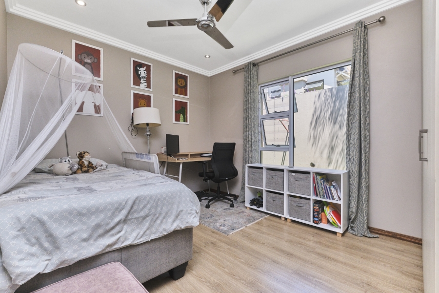 3 Bedroom Property for Sale in Barbeque Downs Gauteng