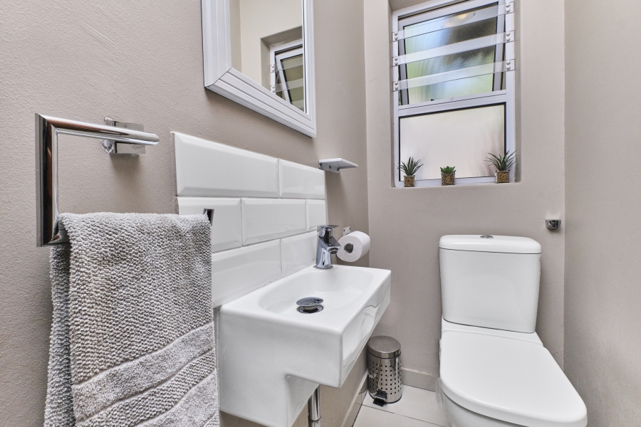 3 Bedroom Property for Sale in Barbeque Downs Gauteng