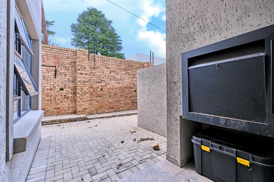 2 Bedroom Property for Sale in Kensington B Gauteng