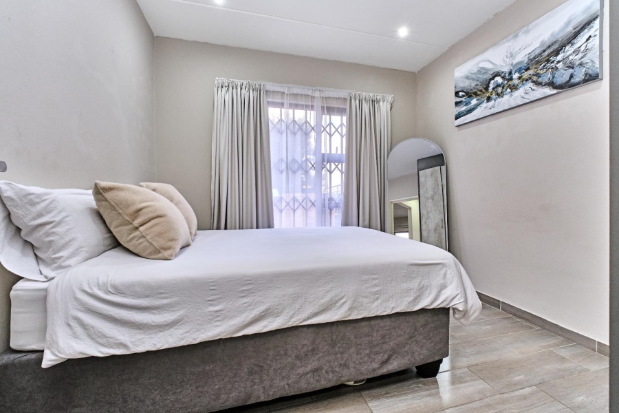 2 Bedroom Property for Sale in Kensington B Gauteng