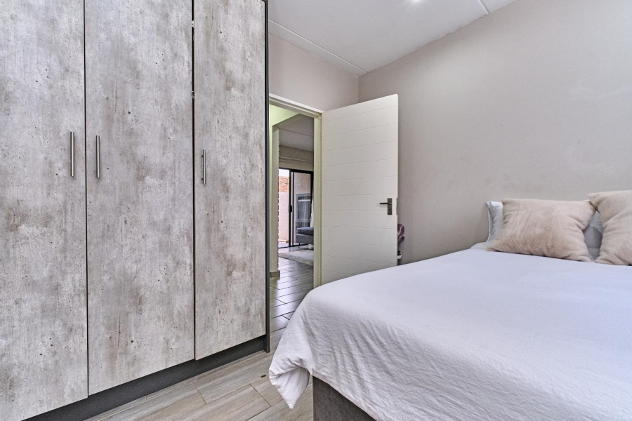 2 Bedroom Property for Sale in Kensington B Gauteng