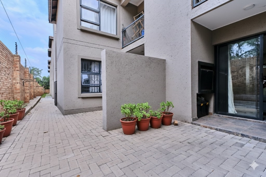 2 Bedroom Property for Sale in Kensington B Gauteng