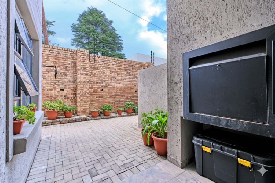 2 Bedroom Property for Sale in Kensington B Gauteng