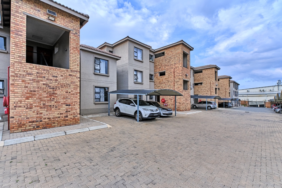 2 Bedroom Property for Sale in Kensington B Gauteng