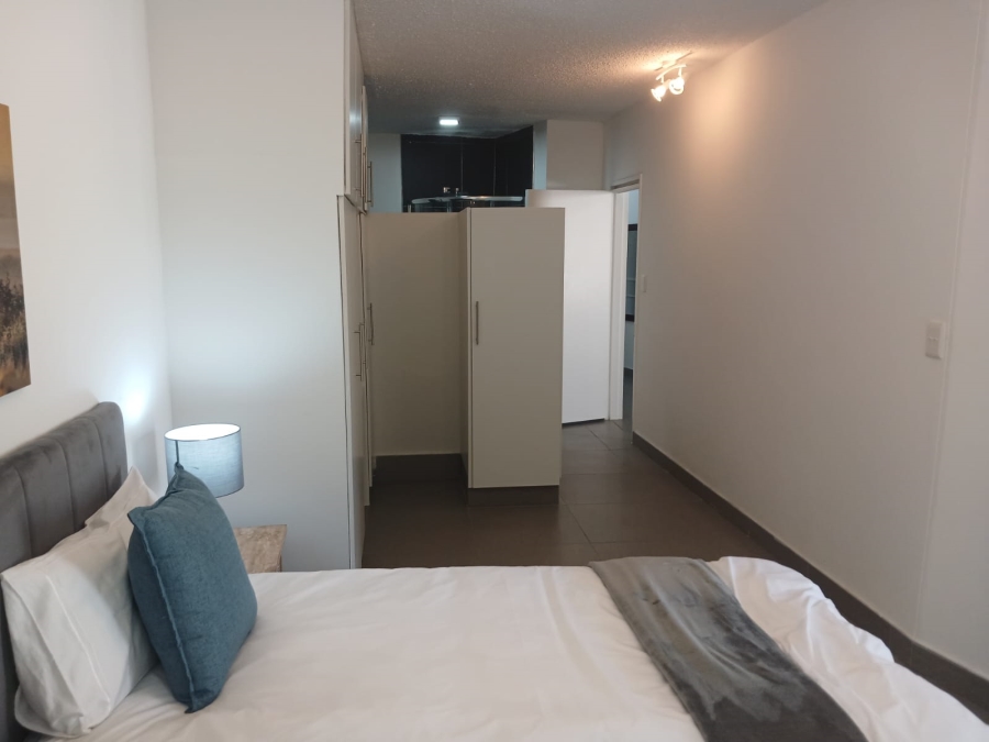 To Let 2 Bedroom Property for Rent in Sandhurst Gauteng