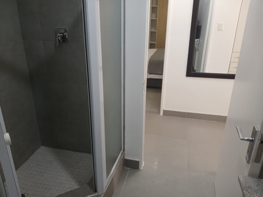 To Let 2 Bedroom Property for Rent in Sandhurst Gauteng