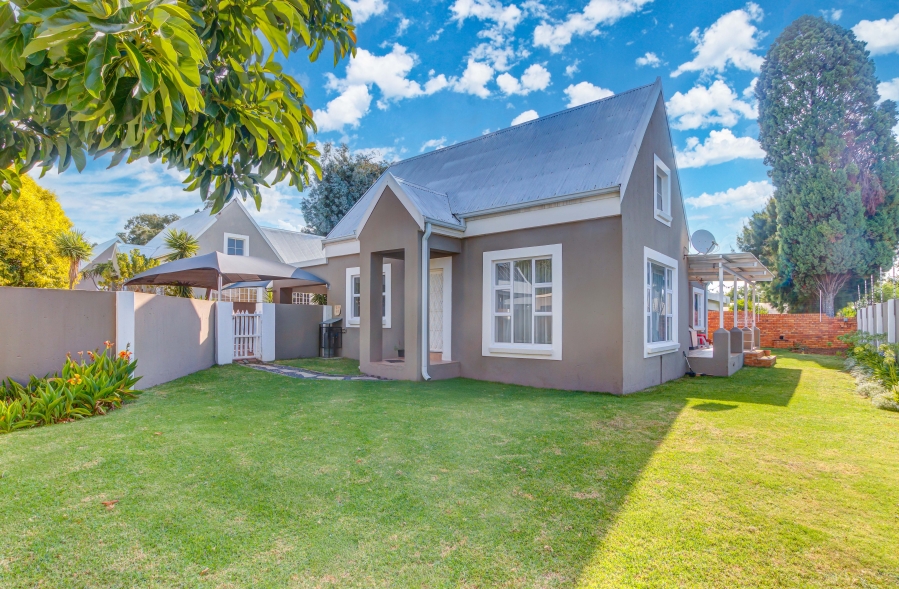 3 Bedroom Property for Sale in Buccleuch Gauteng