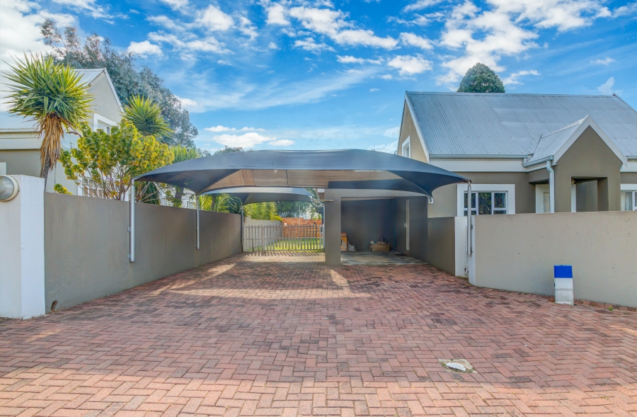 3 Bedroom Property for Sale in Buccleuch Gauteng