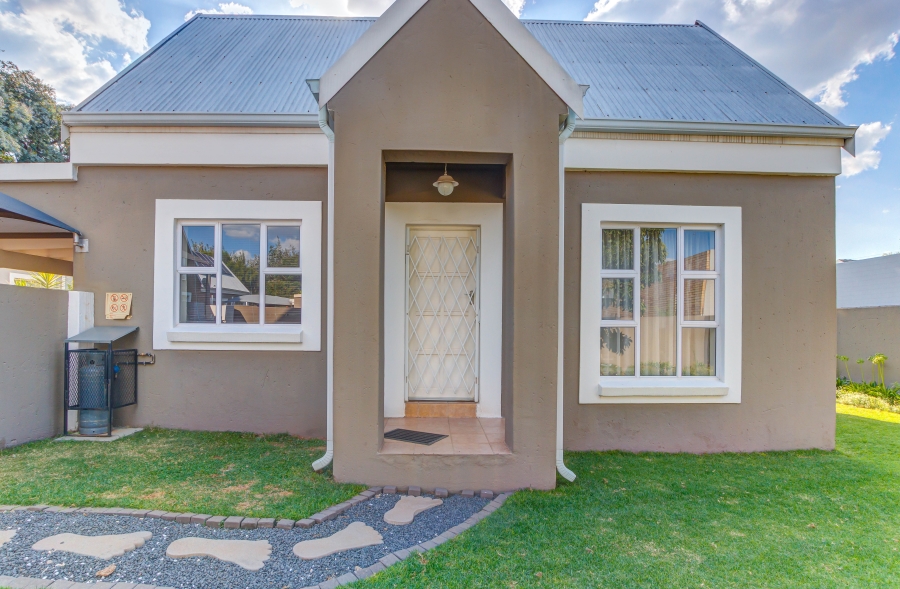 3 Bedroom Property for Sale in Buccleuch Gauteng