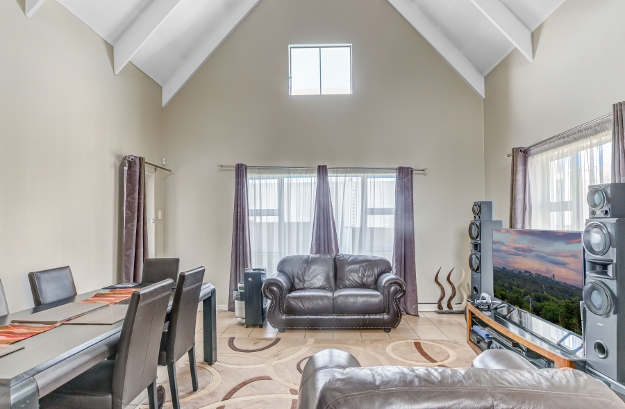 3 Bedroom Property for Sale in Buccleuch Gauteng