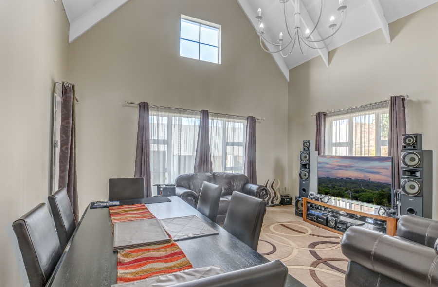 3 Bedroom Property for Sale in Buccleuch Gauteng