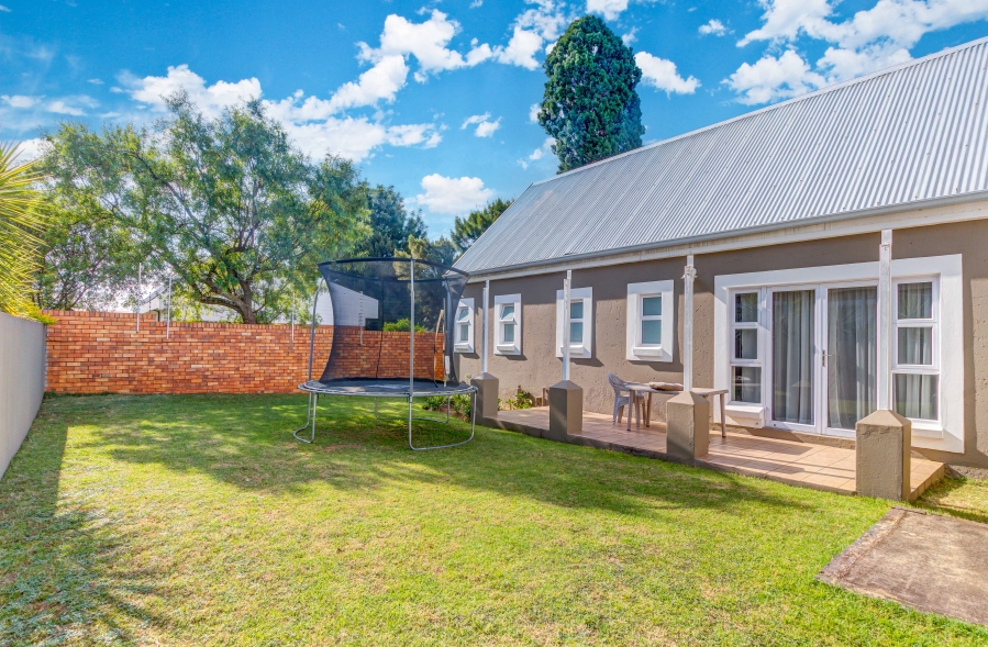 3 Bedroom Property for Sale in Buccleuch Gauteng