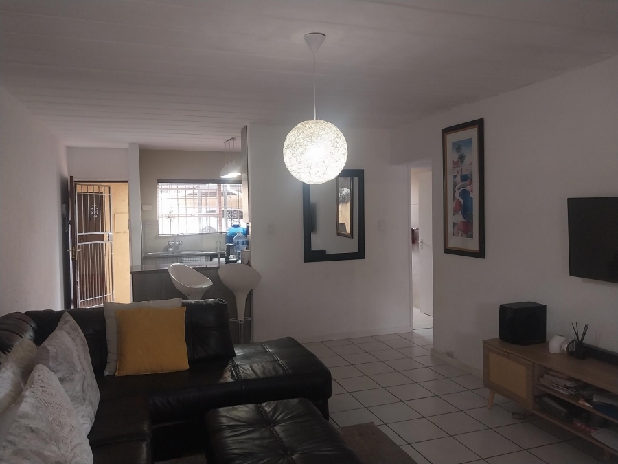 2 Bedroom Property for Sale in Windsor Gauteng
