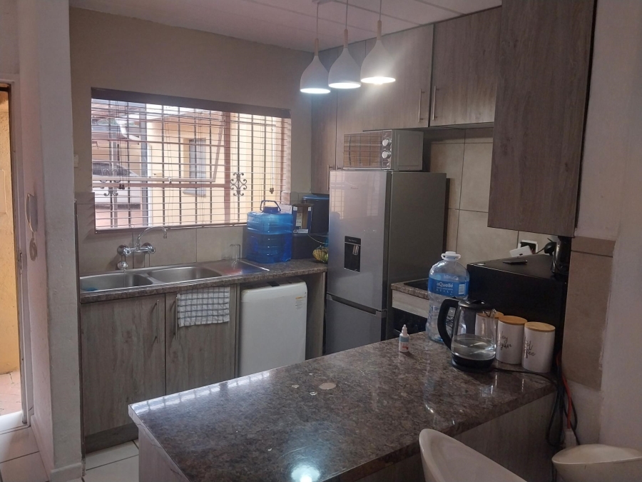 2 Bedroom Property for Sale in Windsor Gauteng