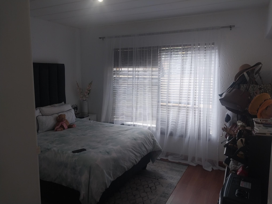 2 Bedroom Property for Sale in Windsor Gauteng