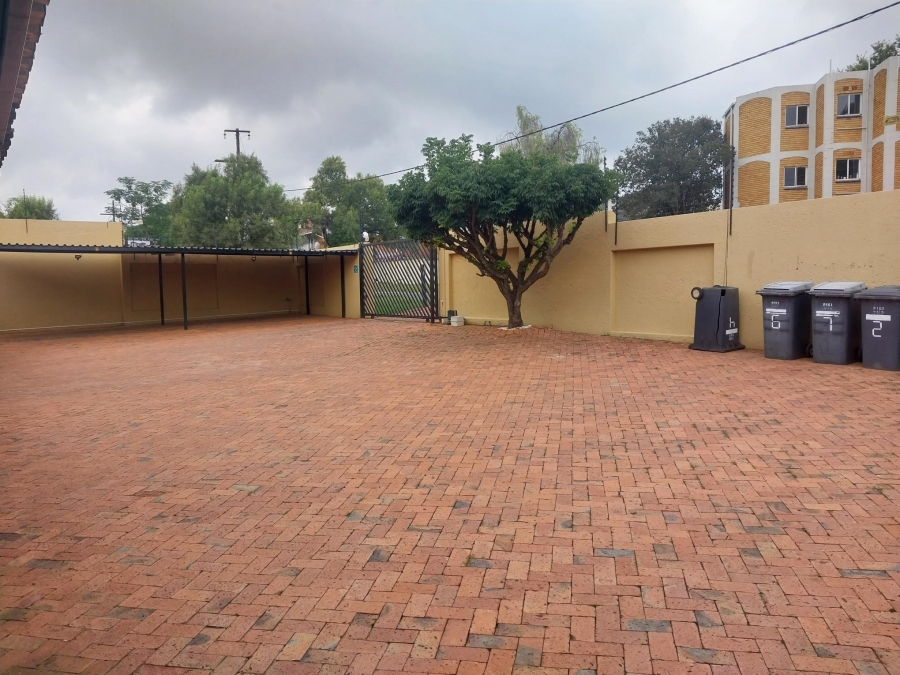 2 Bedroom Property for Sale in Windsor Gauteng