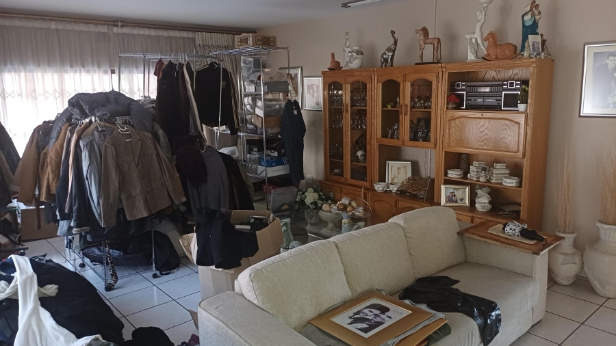 5 Bedroom Property for Sale in Winchester Hills Gauteng