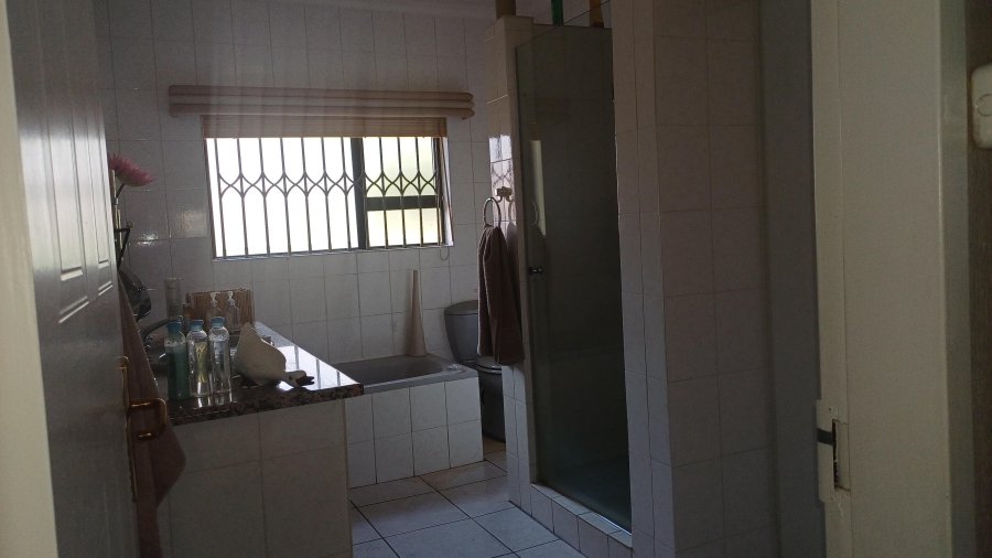 5 Bedroom Property for Sale in Winchester Hills Gauteng