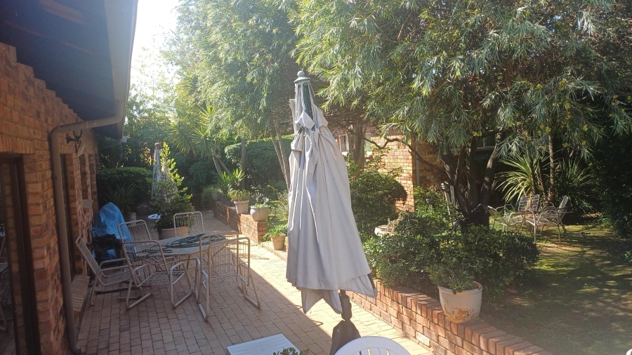 5 Bedroom Property for Sale in Winchester Hills Gauteng