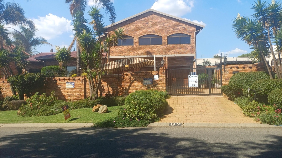 5 Bedroom Property for Sale in Winchester Hills Gauteng