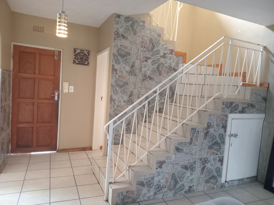 2 Bedroom Property for Sale in Lyndhurst Gauteng