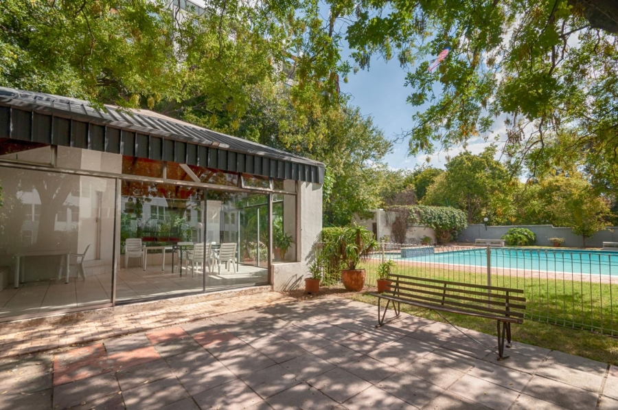 To Let 3 Bedroom Property for Rent in Benmore Gardens Gauteng