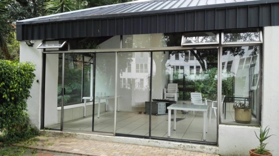 To Let 3 Bedroom Property for Rent in Benmore Gardens Gauteng