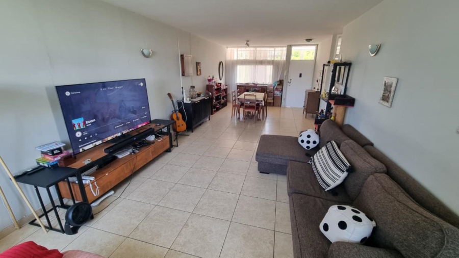To Let 3 Bedroom Property for Rent in Benmore Gardens Gauteng