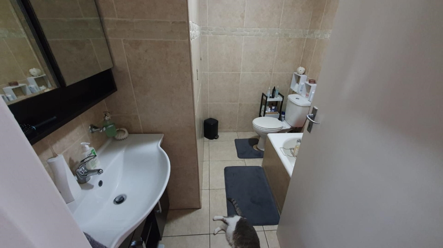 To Let 3 Bedroom Property for Rent in Benmore Gardens Gauteng