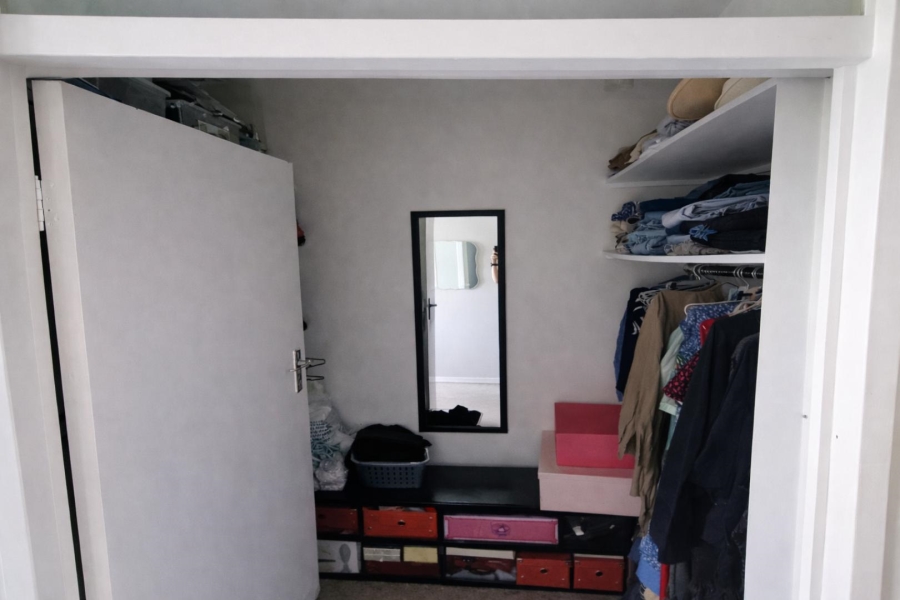 To Let 3 Bedroom Property for Rent in Benmore Gardens Gauteng